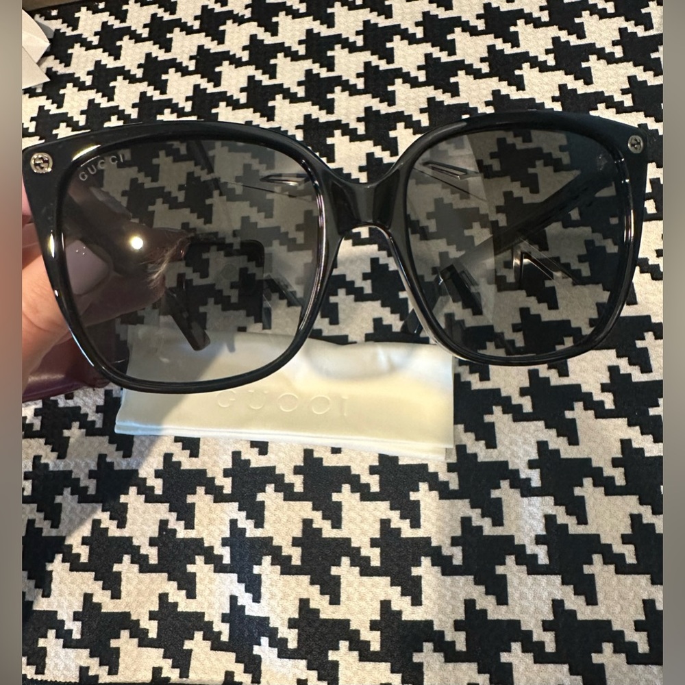 NWT Gucci Sunglasses - Picture 9 of 9